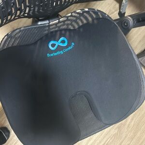 Everlasting comfort  cushion